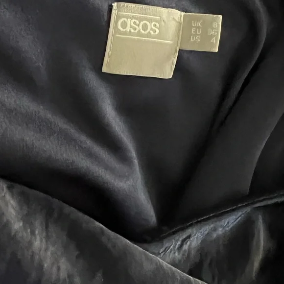 ASOS size 4 evening dress. Navy - Picture 4 of 8